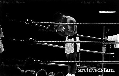 muhammad-ali-praying-505x325
